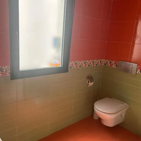 En Astillero Con Dos Terrazas * El Astillero